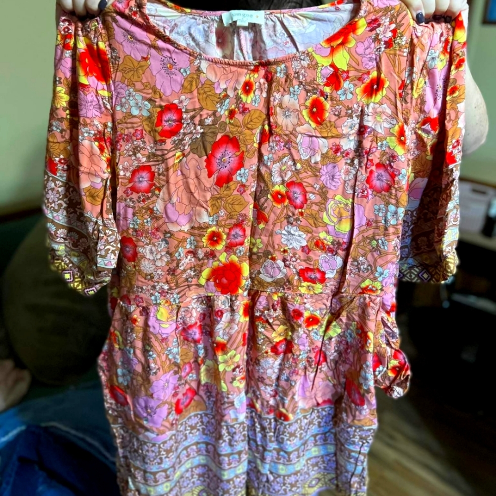 Beautiful dress withbpockets